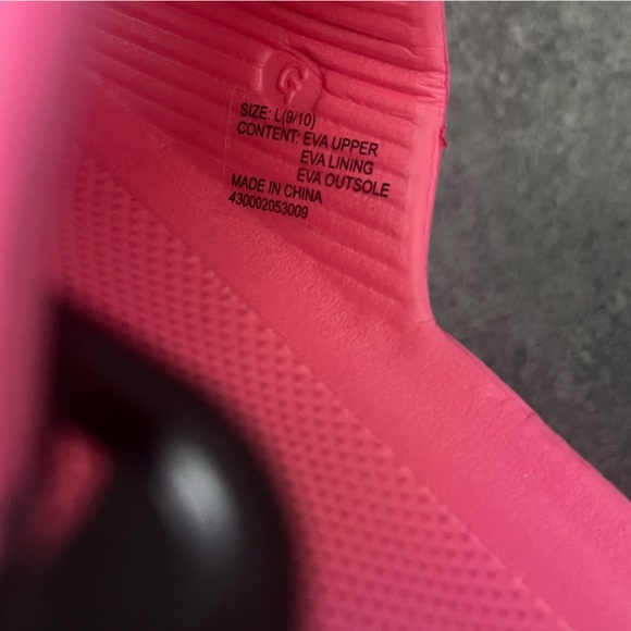 New! Pink Slides - Picture 3 of 3